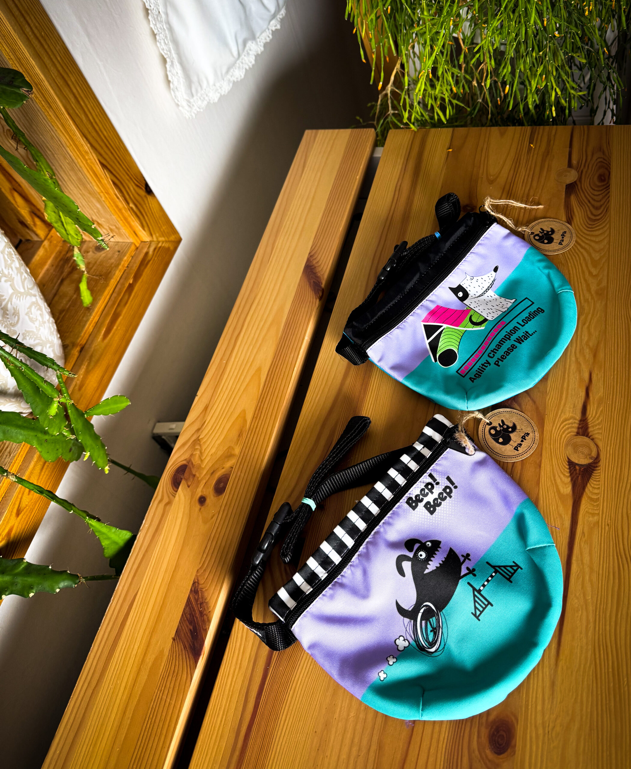 Midjeväska med agility-motiv